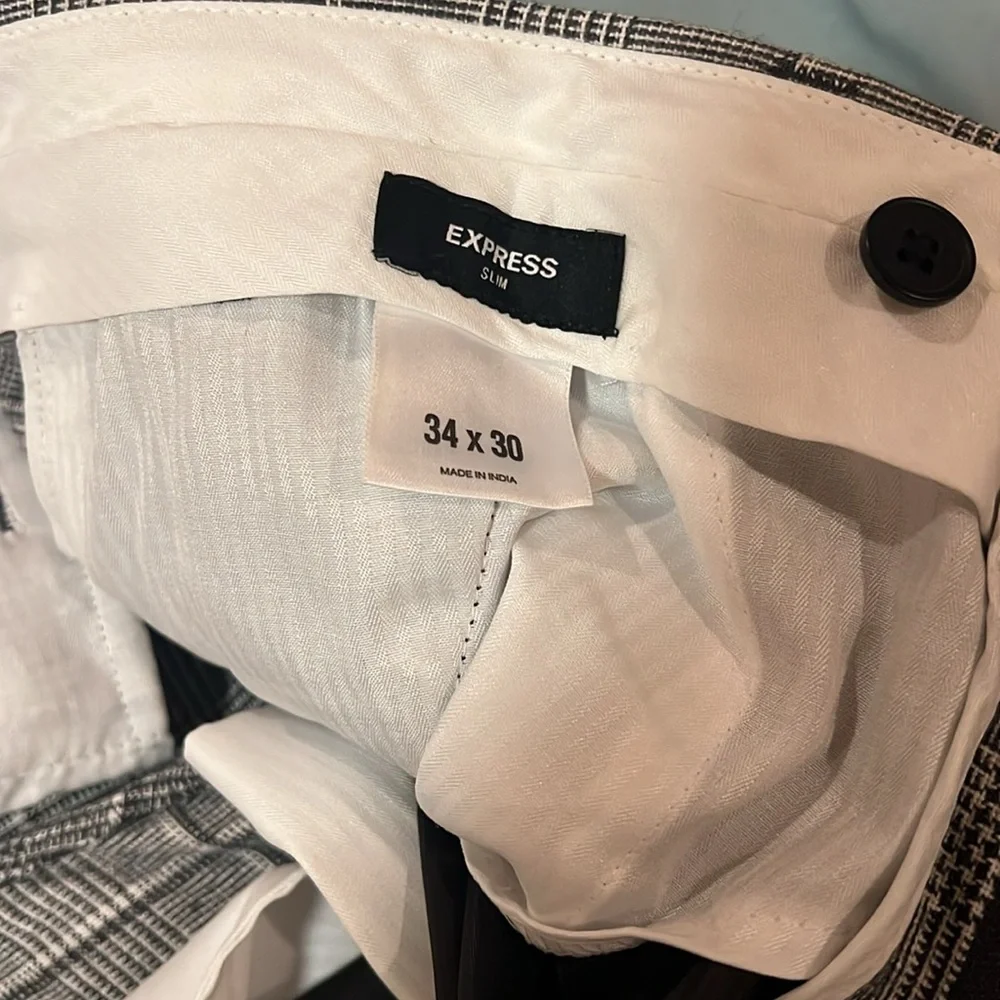 Express Men's Checkered Siur in Black and White, size 44 Small, pants 34x30 - Picture 7 of 12